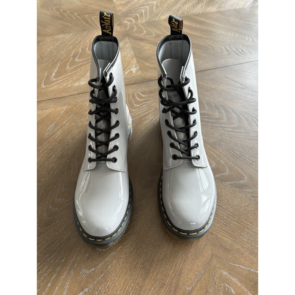 Doc‎ Martens Lace Up Boots, Women's Size 11 1460 Zane Grey